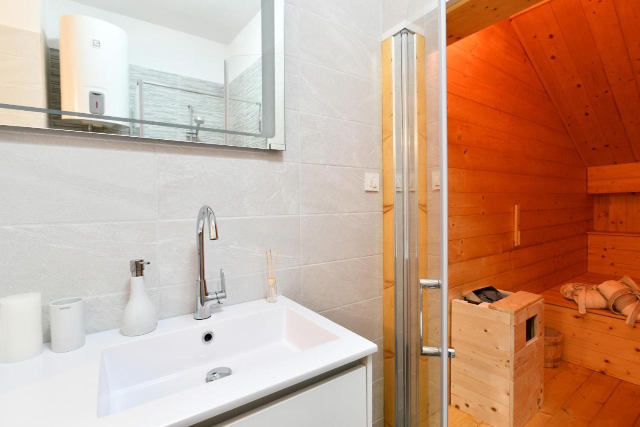 Apartment Rosenberger, Opatija Center With Parking Extérieur photo